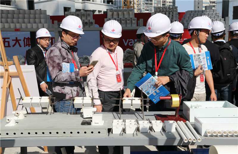 2019年11月20日，中天華南集團(tuán)等單位共同承辦的“綠色建筑高質(zhì)量發(fā)展研討會暨建筑產(chǎn)業(yè)品質(zhì)提升現(xiàn)場交流會”在佛山召開。
